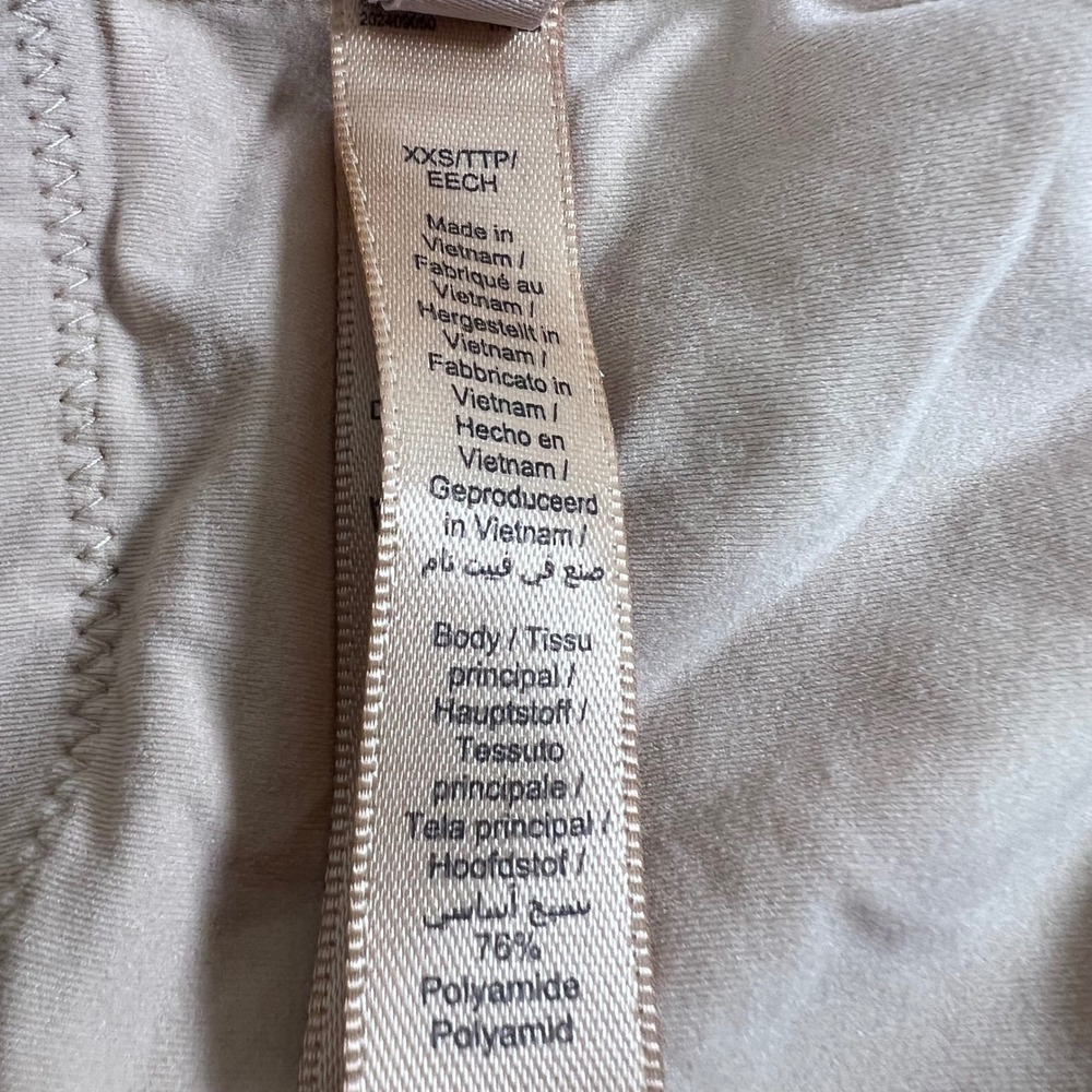 SKIMS Women's Fits Everybody Bandeau Bra Clay Size XXS BR-BAN-9167 NWT - Picture 8 of 11